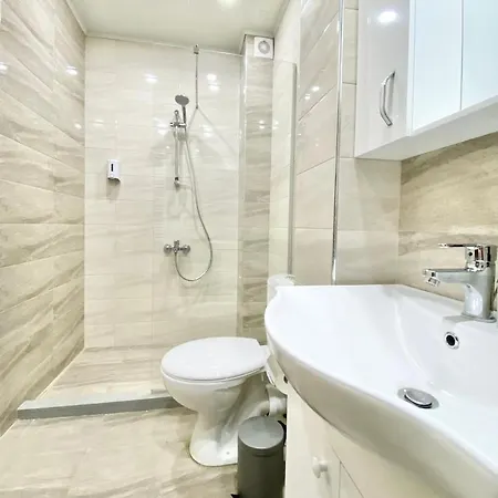 Central Apartment For 4 Guests Next To State Opera Στάρα Ζαγόρα Εξωτερικό φωτογραφία